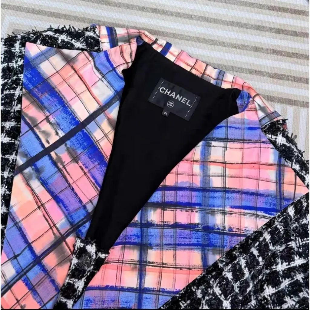 Chanel La Petite Veste Noire Tweed Jacket MultiColor Tweed Very good - Inside View