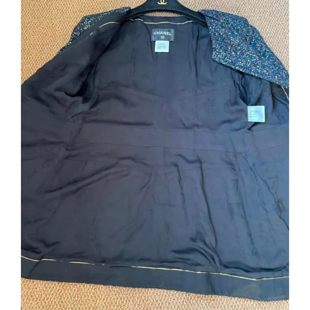 Chanel La Petite Veste Noire Tweed Jacket MultiColor Tweed Very good - Box View