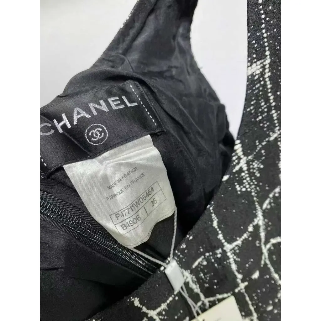 Chanel Tweed Dress MultiColor Tweed Very good - Model View