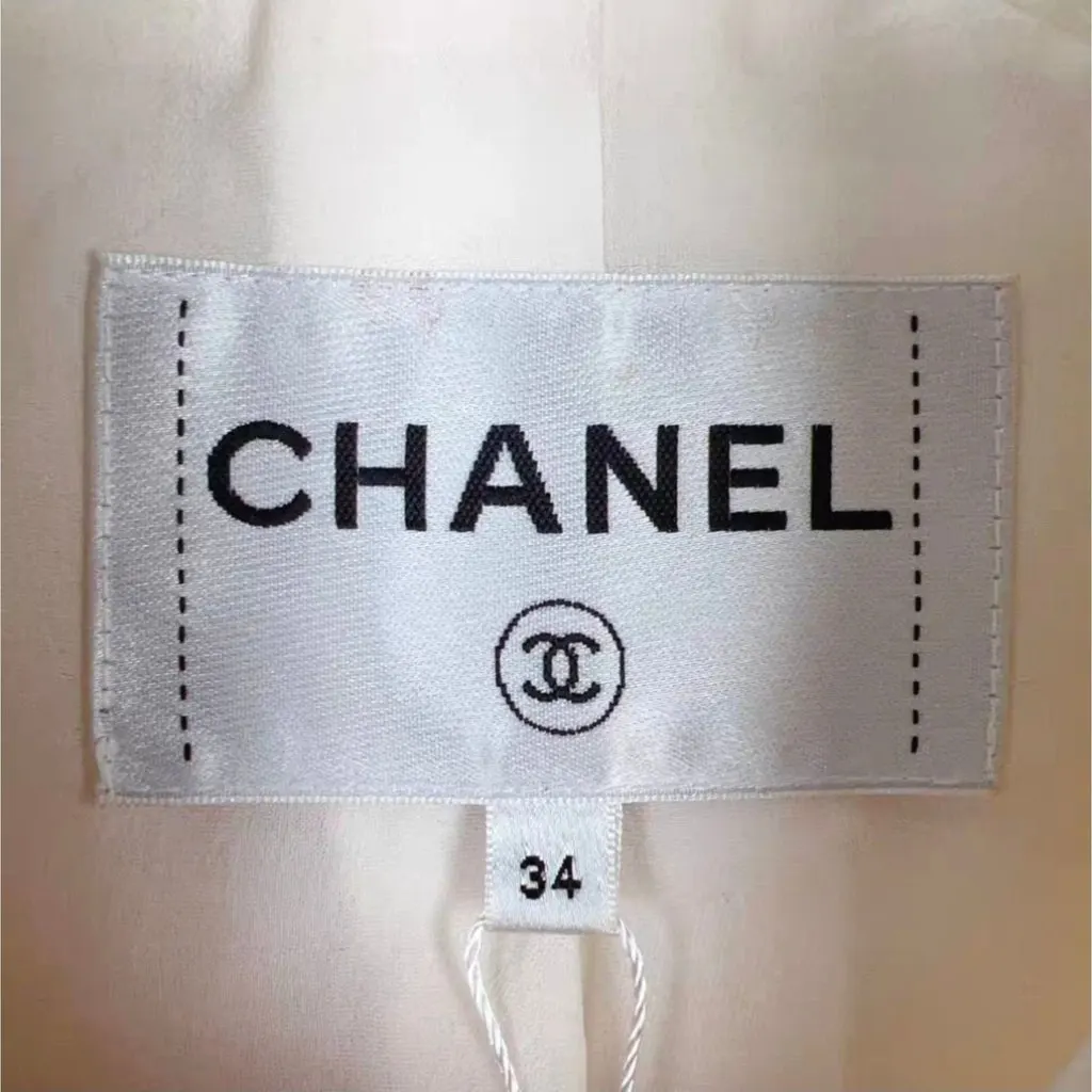 Chanel La Petite Veste Noire Tweed Jacket MultiColor Tweed Very good - Back View