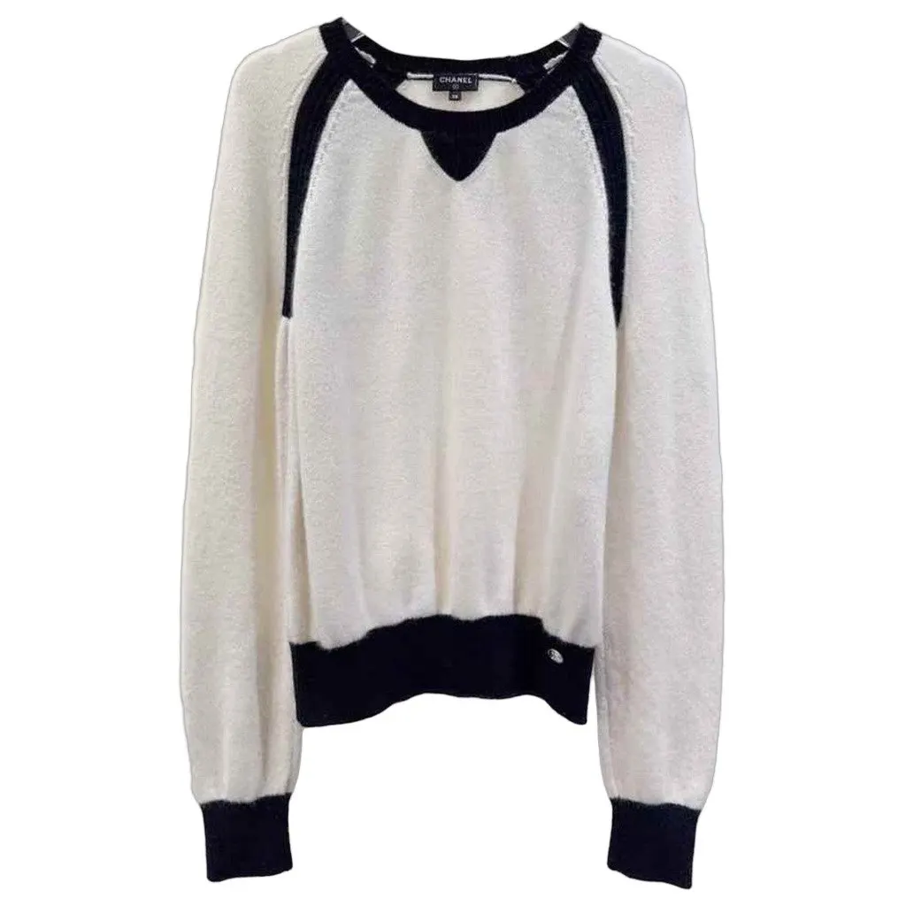 Chanel White Cashmere Knitwear White Cashmere Very good - Front View