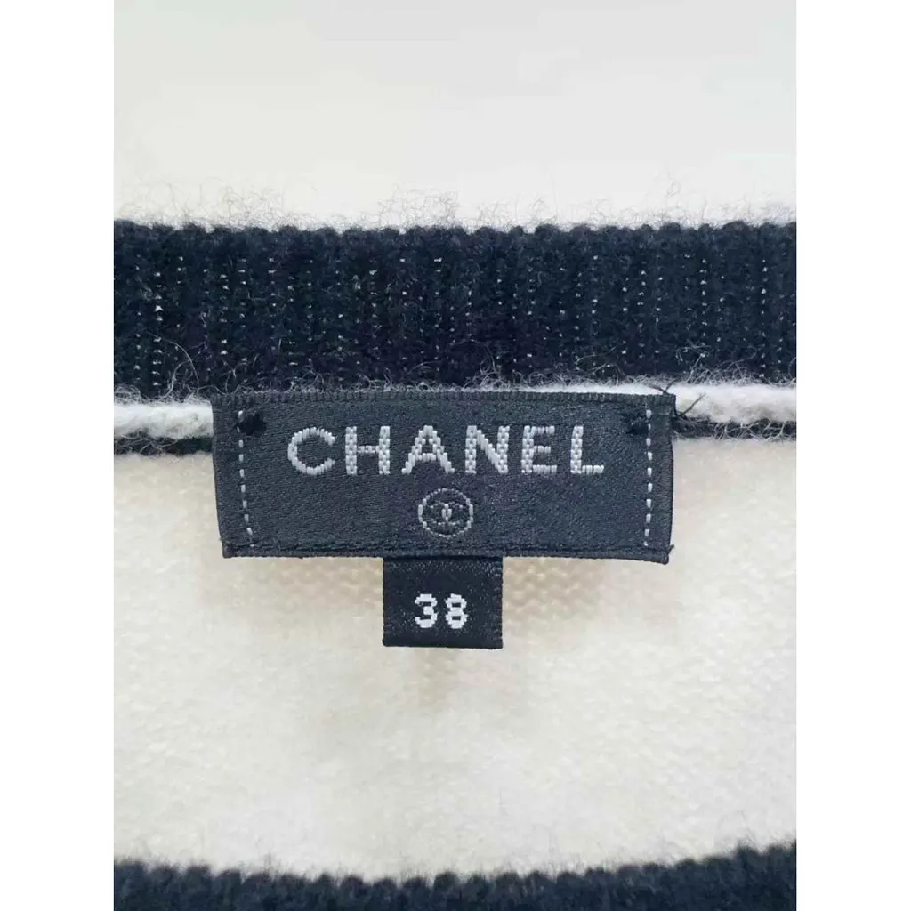 Chanel White Cashmere Knitwear White Cashmere Very good - Inside View