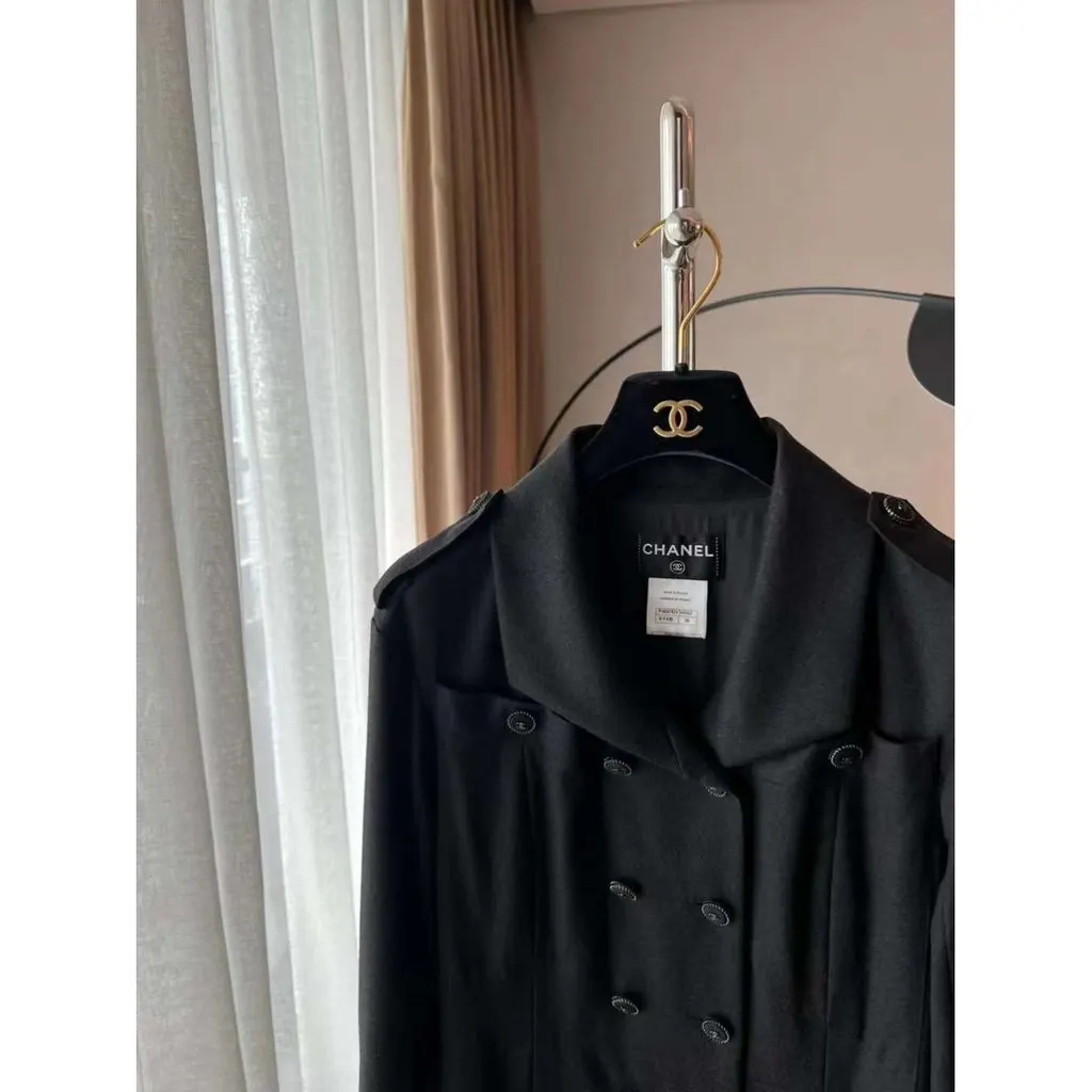 Chanel Black Wool Coat Black Wool Very good - Back View