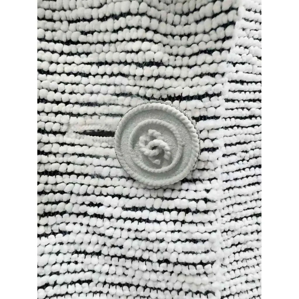 Chanel La Petite Veste Noire Tweed Jacket MultiColor Tweed Very good - Inside View