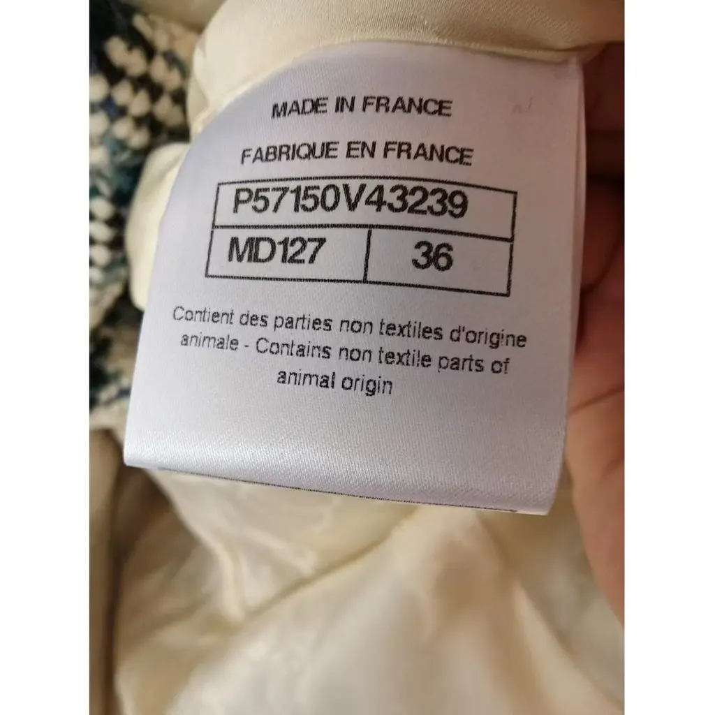 Chanel Wool Coat MultiColor Wool Very good - Model View