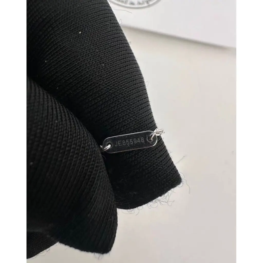 Van Cleef & Arpels Sweet Alhambra White Gold Bracelet MultiColor White Gold Very good - Model View