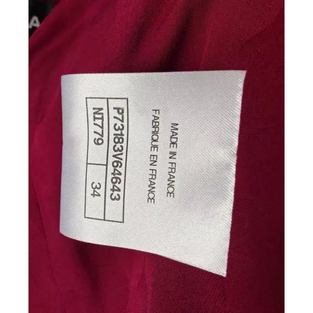 Chanel La Petite Veste Noire Tweed Jacket MultiColor Tweed Very good - Box View