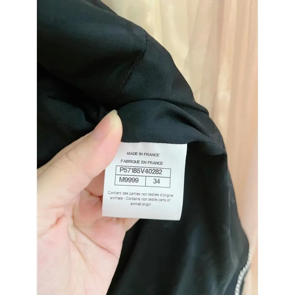 Chanel La Petite Veste Noire Tweed Jacket MultiColor Tweed Very good - Model View
