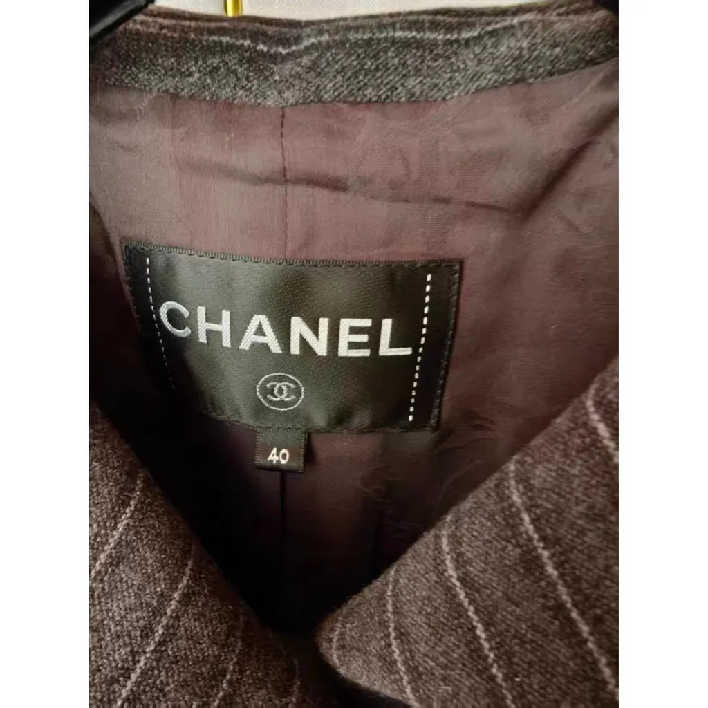 Chanel La Petite Veste Noire Cashmere Jacket MultiColor Cashmere Very good - Back View