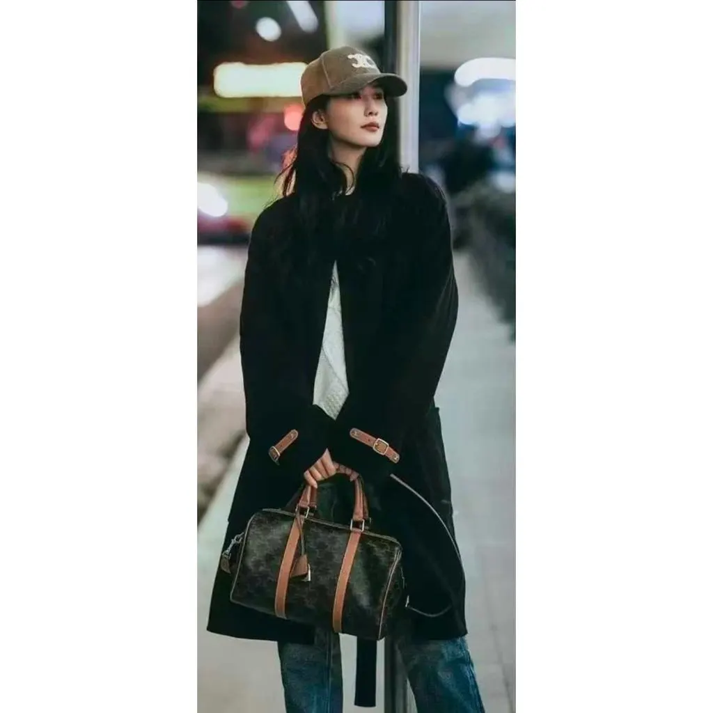 Celine Black Cashmere Coat Black Cashmere Very good - Back View