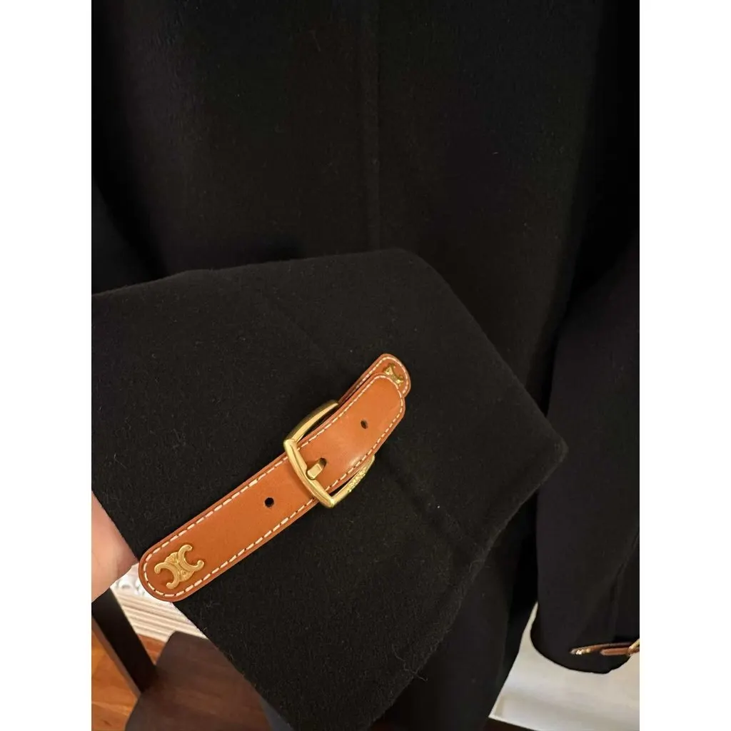 Celine Black Cashmere Coat Black Cashmere Very good - Model View