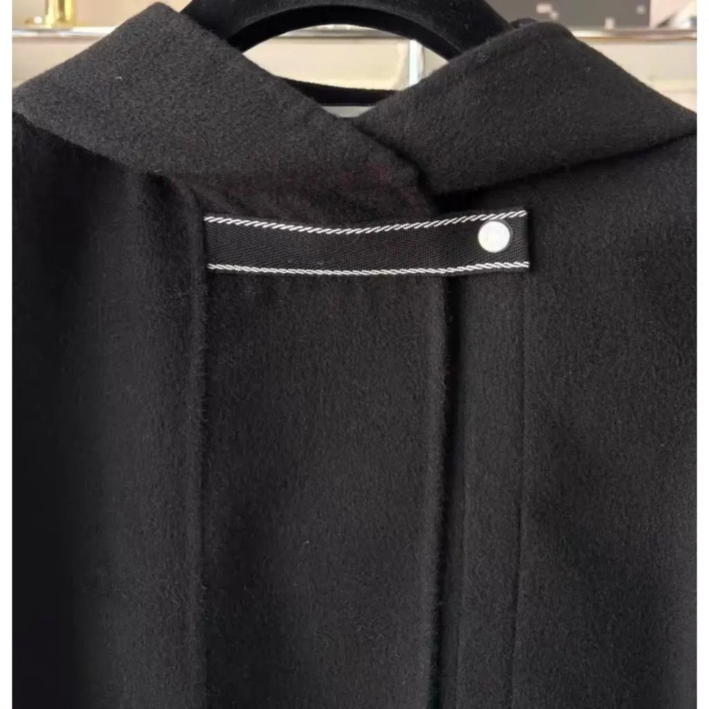 Hermes Black Cashmere Coat Black Cashmere Very good - Back View