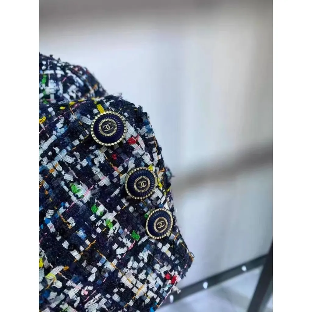 Chanel La Petite Veste Noire Tweed Jacket MultiColor Tweed Never worn, with tag - Back View