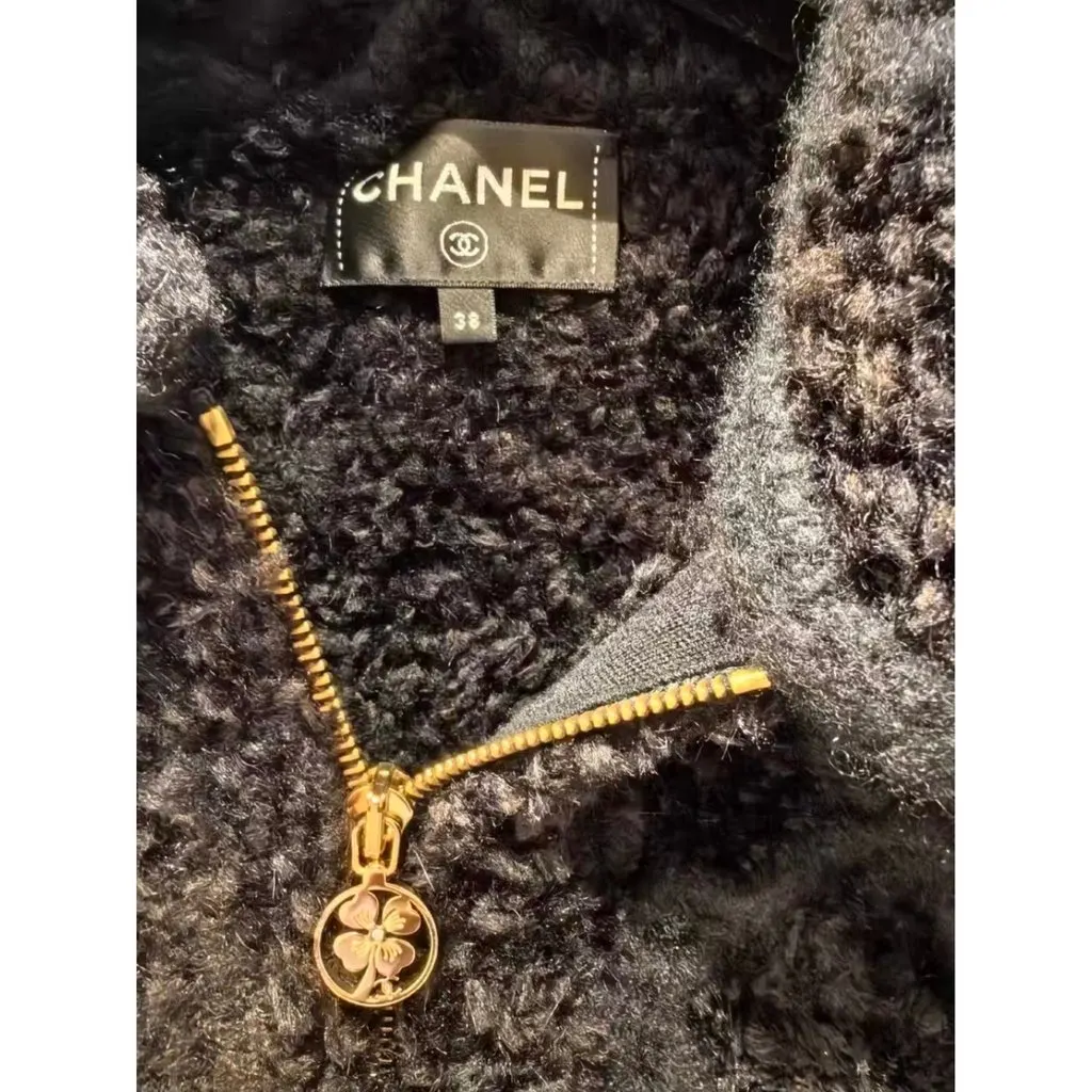 Chanel Black Cashmere Coat Black Cashmere Very good - Inside View