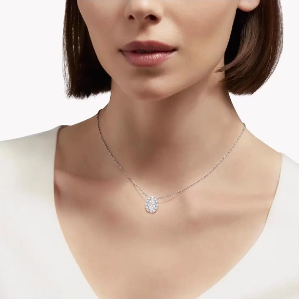 Graff Necklace MultiColor Lace Very good - Model View