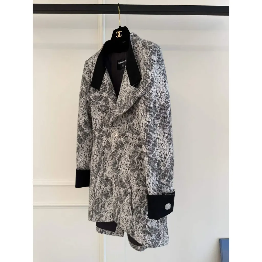 Chanel La Petite Veste Noire Tweed Jacket MultiColor Tweed Very good - Back View