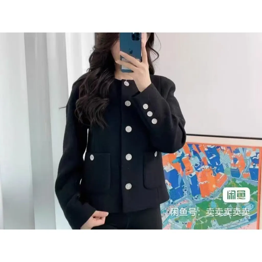 Chanel La Petite Veste Noire Wool Jacket MultiColor Wool Never worn - Inside View