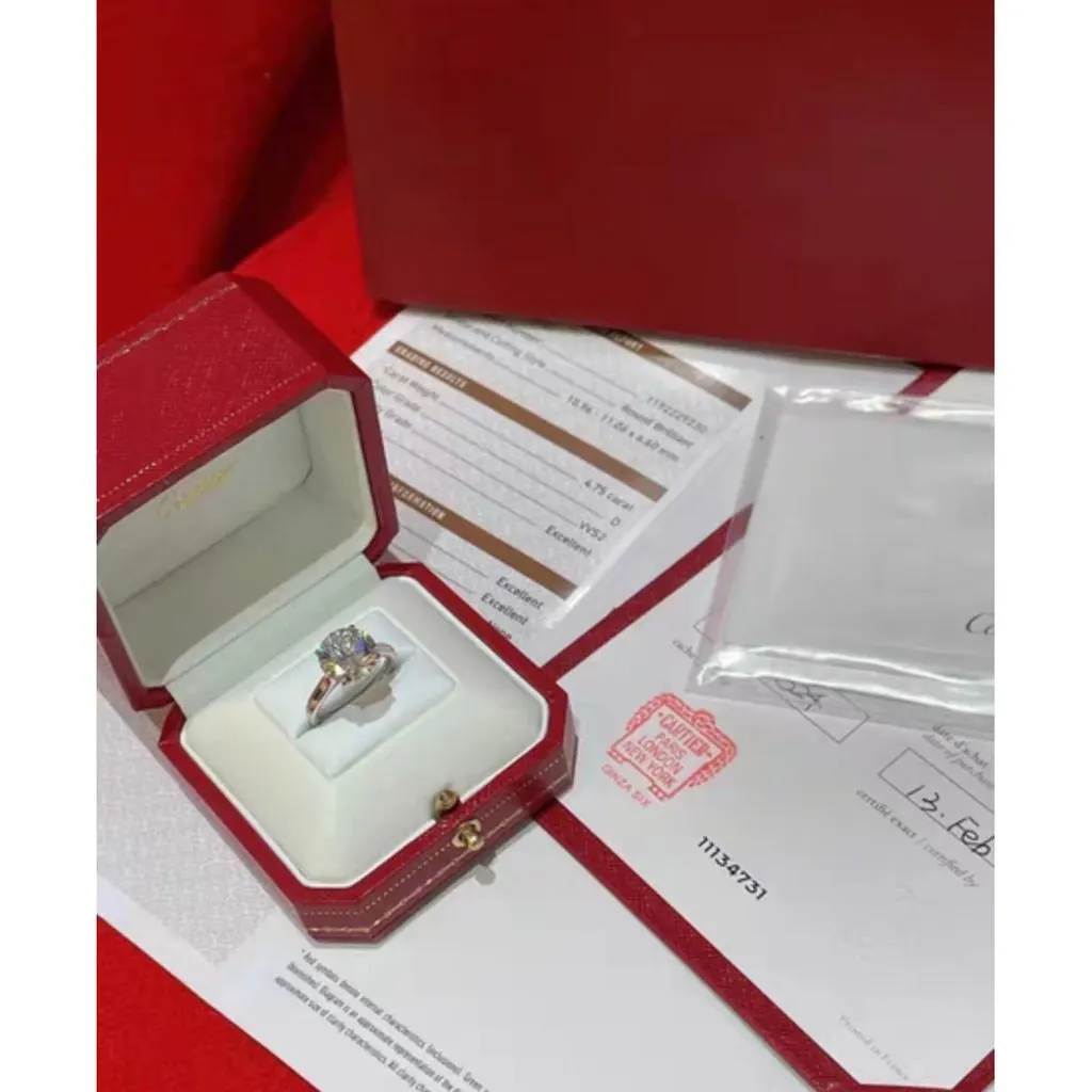 Cartier Ring MultiColor Never worn - Model View