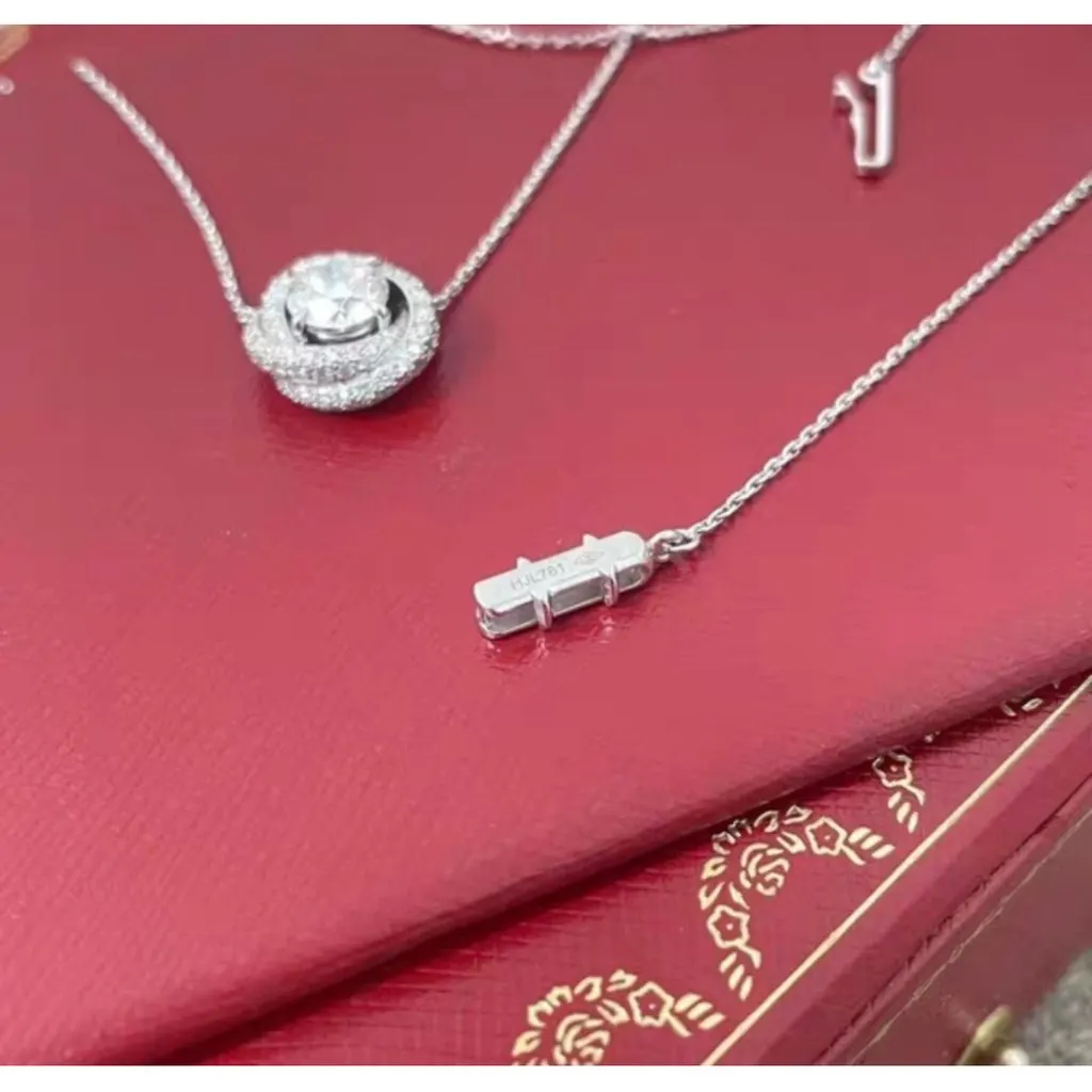 Cartier Necklace MultiColor Lace Very good - Model View