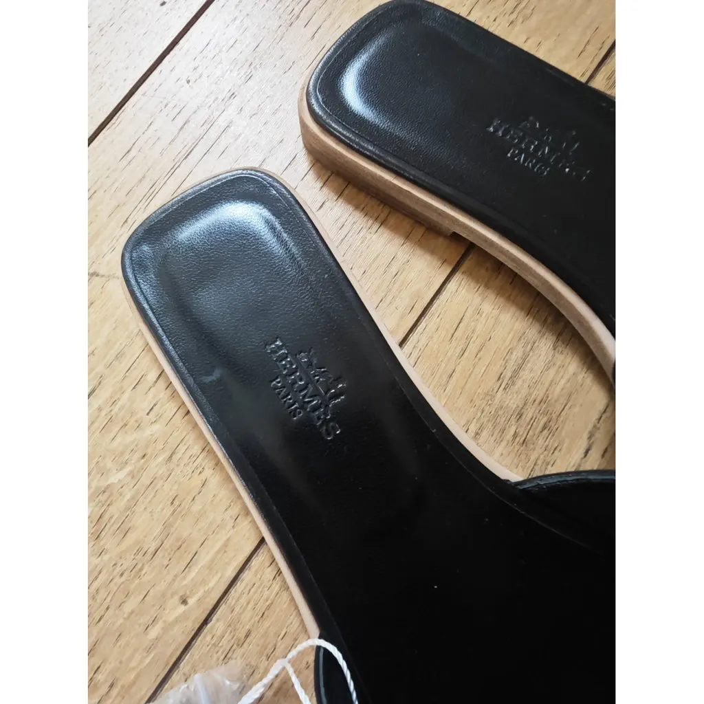 Hermes Oran Black Leather Sandals Black Leather Very good - Back View