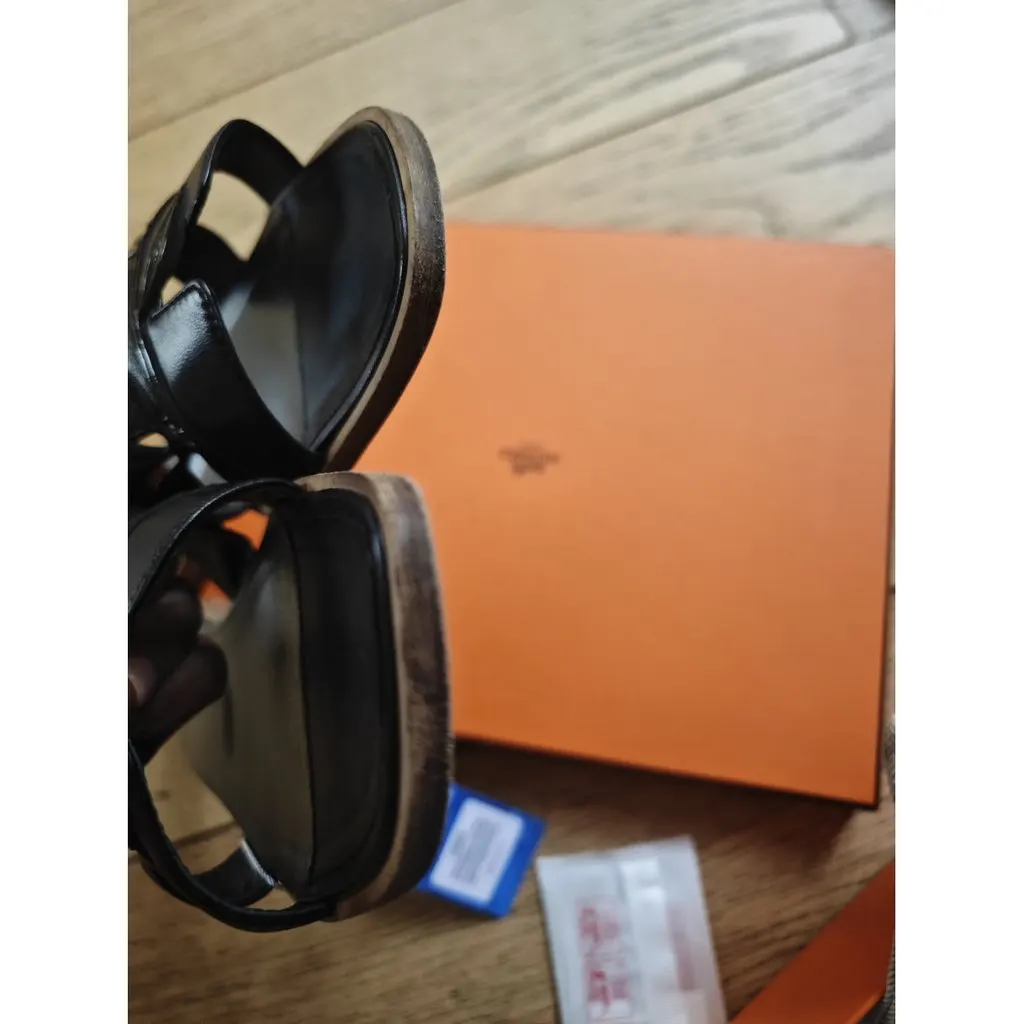 Hermes Oran Black Leather Sandals Black Leather Very good - Inside View