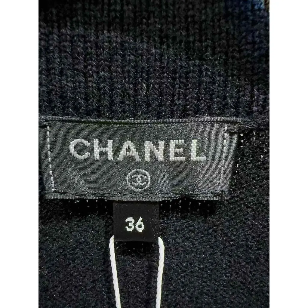 Chanel Black Cashmere Knitwear Black Cashmere Never worn, with tag - Inside View