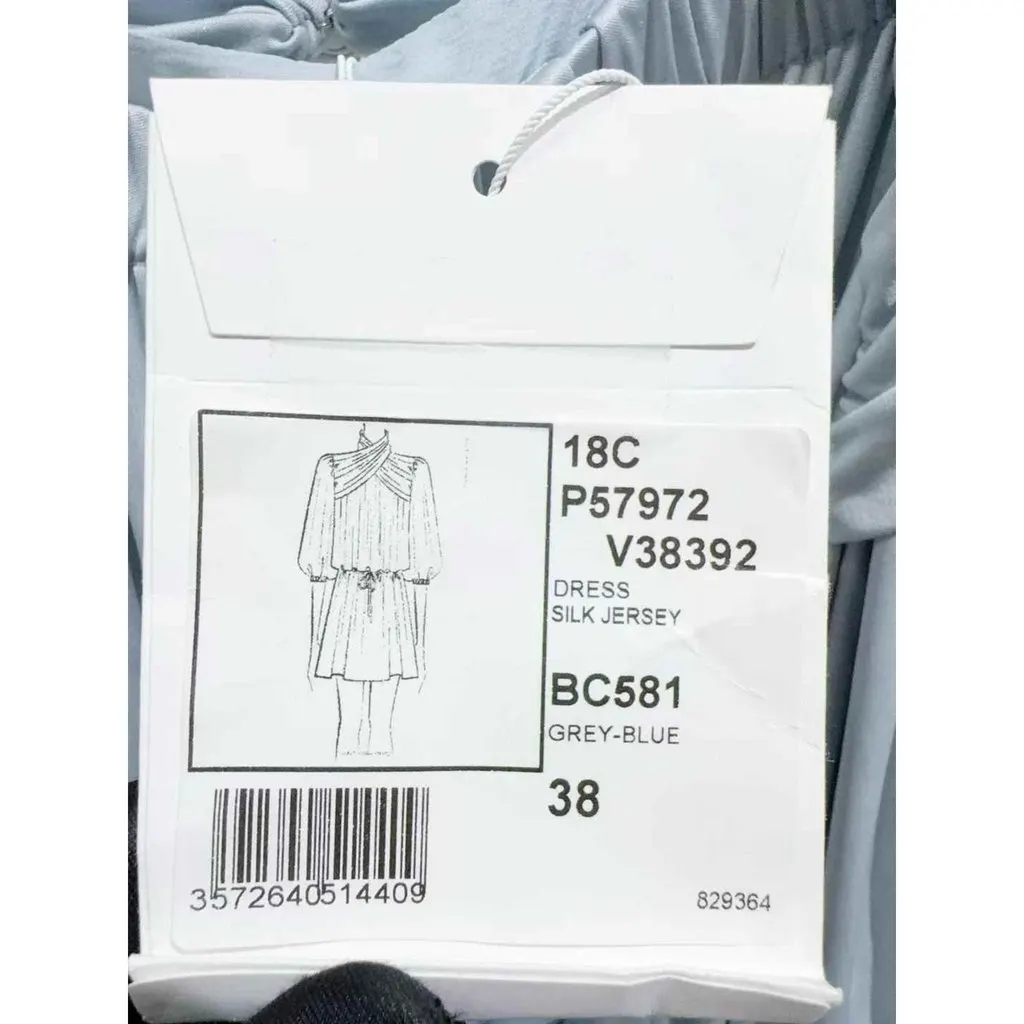 Chanel Blue Silk Dress Blue Silk Never worn, with tag - Model View