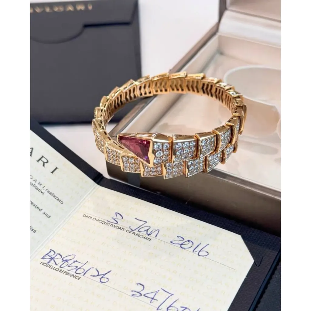 Bvlgari Serpenti Bracelet MultiColor Very good - Model View