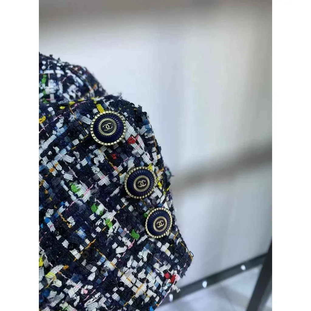 Chanel La Petite Veste Noire Tweed Jacket MultiColor Tweed Very good - Model View