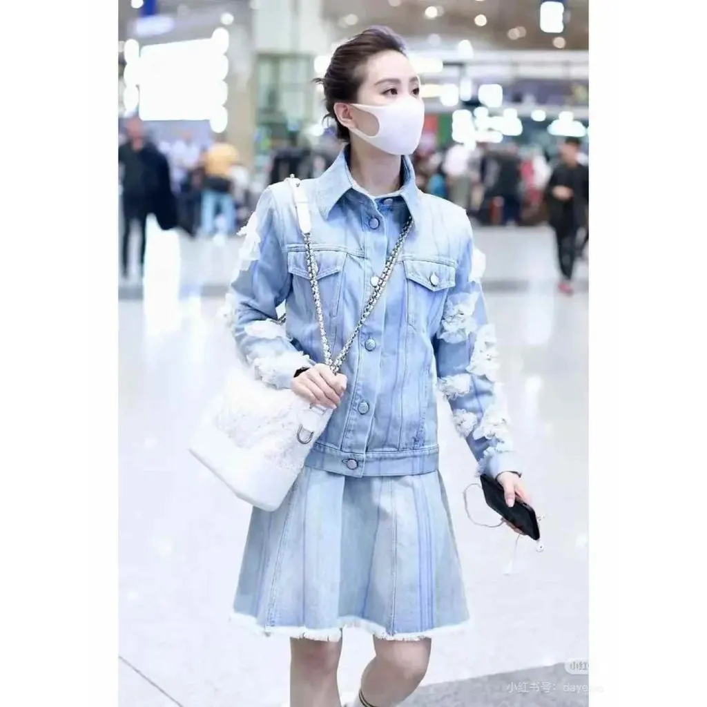 Chanel Cotton Skirt MultiColor Cotton Very good - Model View