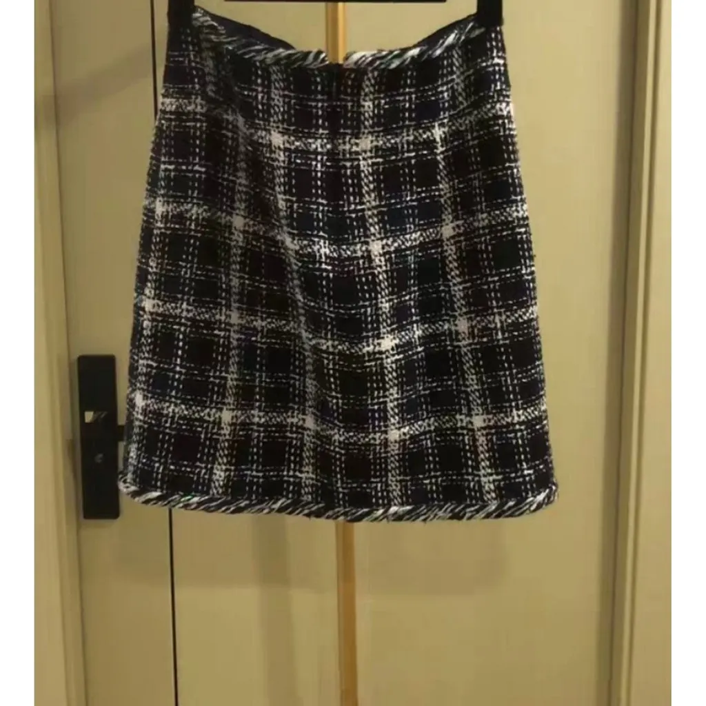 Chanel Tweed Skirt MultiColor Tweed Very good - Back View