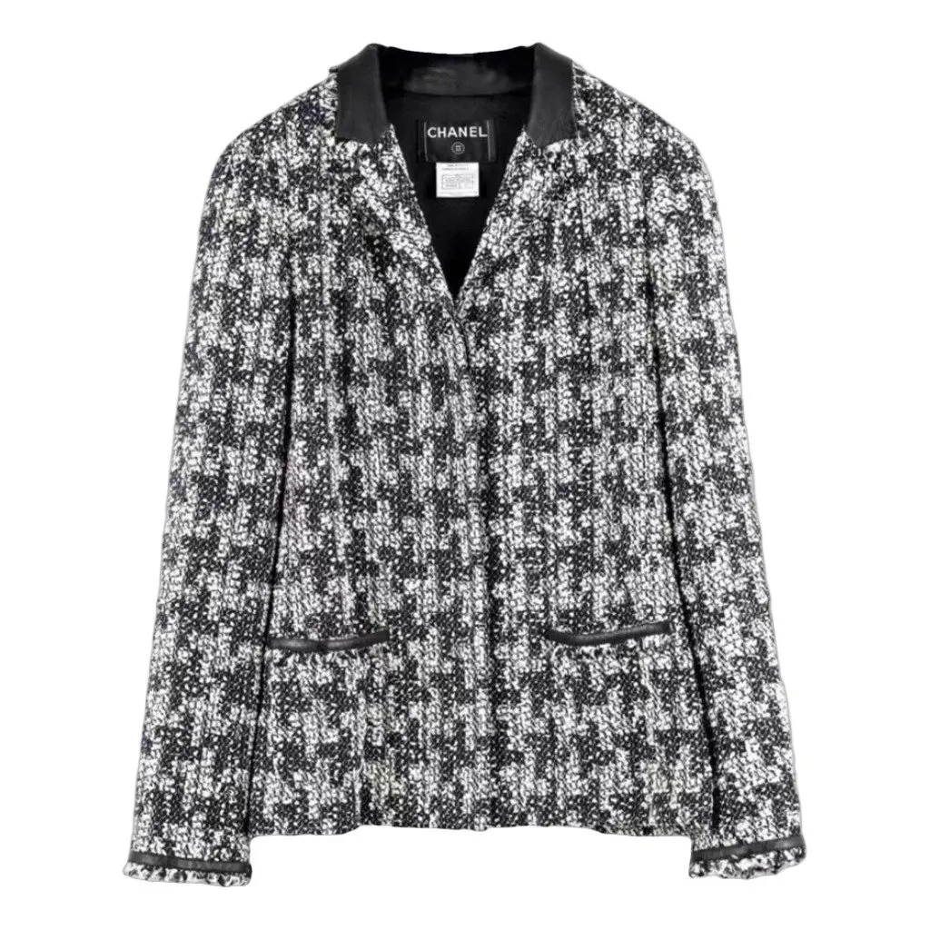 Chanel La Petite Veste Noire Tweed Jacket MultiColor Tweed Very good - Front View