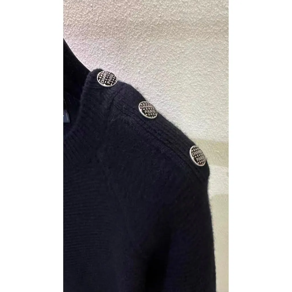Chanel Black Cashmere Knitwear Black Cashmere Very good - Inside View