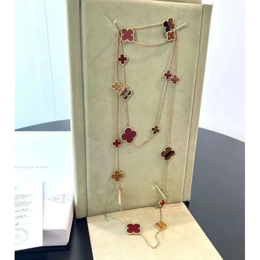 Van Cleef & Arpels Magic Alhambra Yellow Gold Necklace MultiColor Lace Very good - Back View