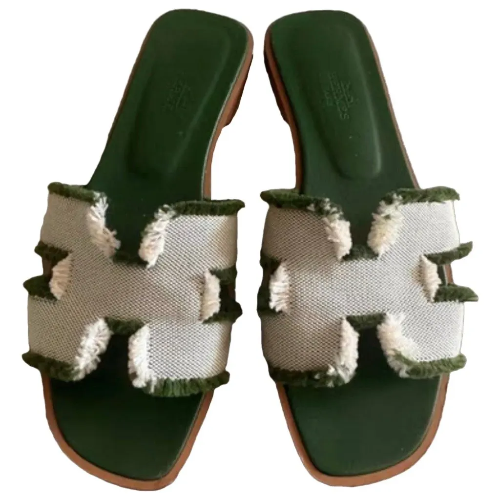 Hermes Oran Green Leather Sandals Green Leather Very good - Front View