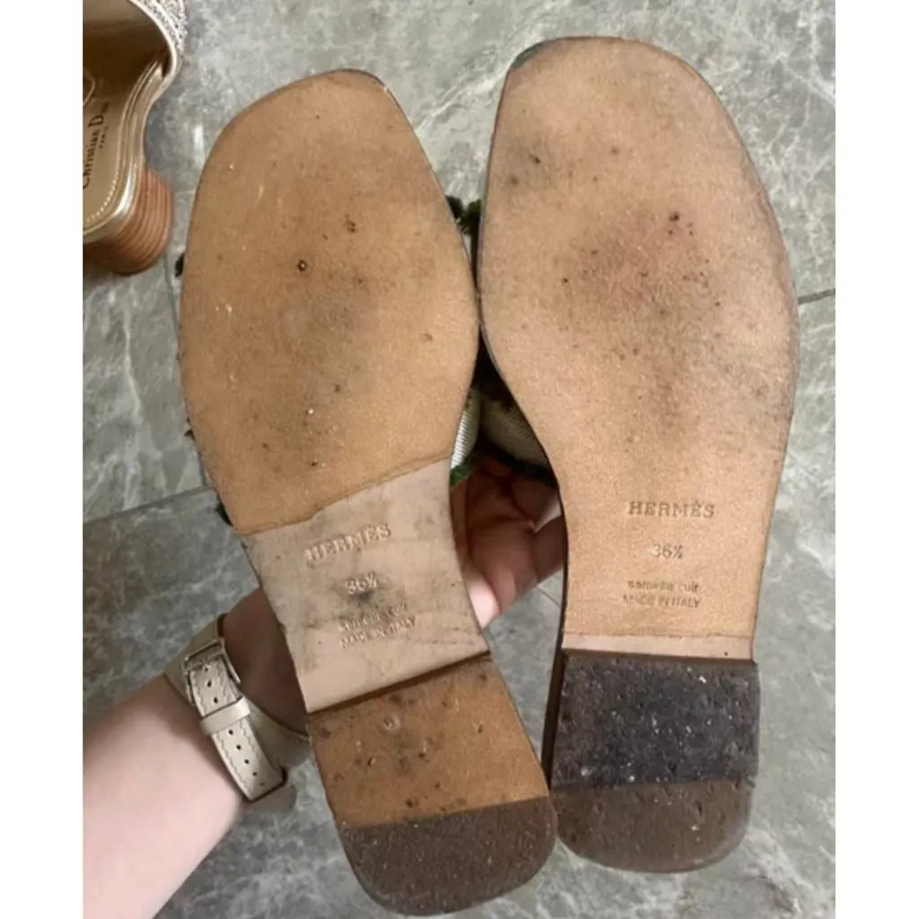 Hermes Oran Green Leather Sandals Green Leather Very good - Inside View