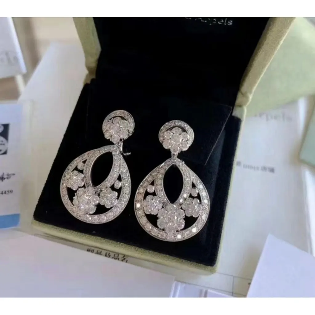 Van Cleef & Arpels Earrings MultiColor Very good - Inside View