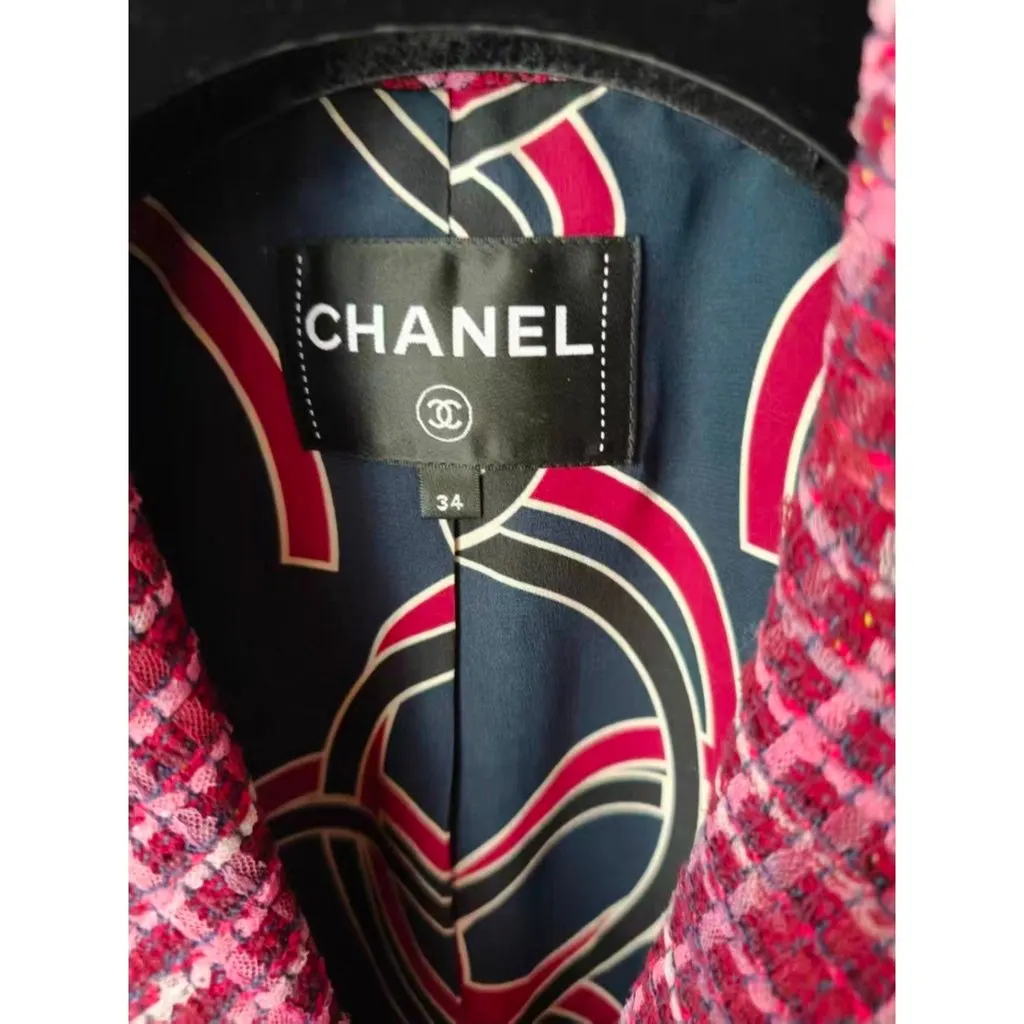 Chanel La Petite Veste Noire Tweed Jacket MultiColor Tweed Very good - Back View