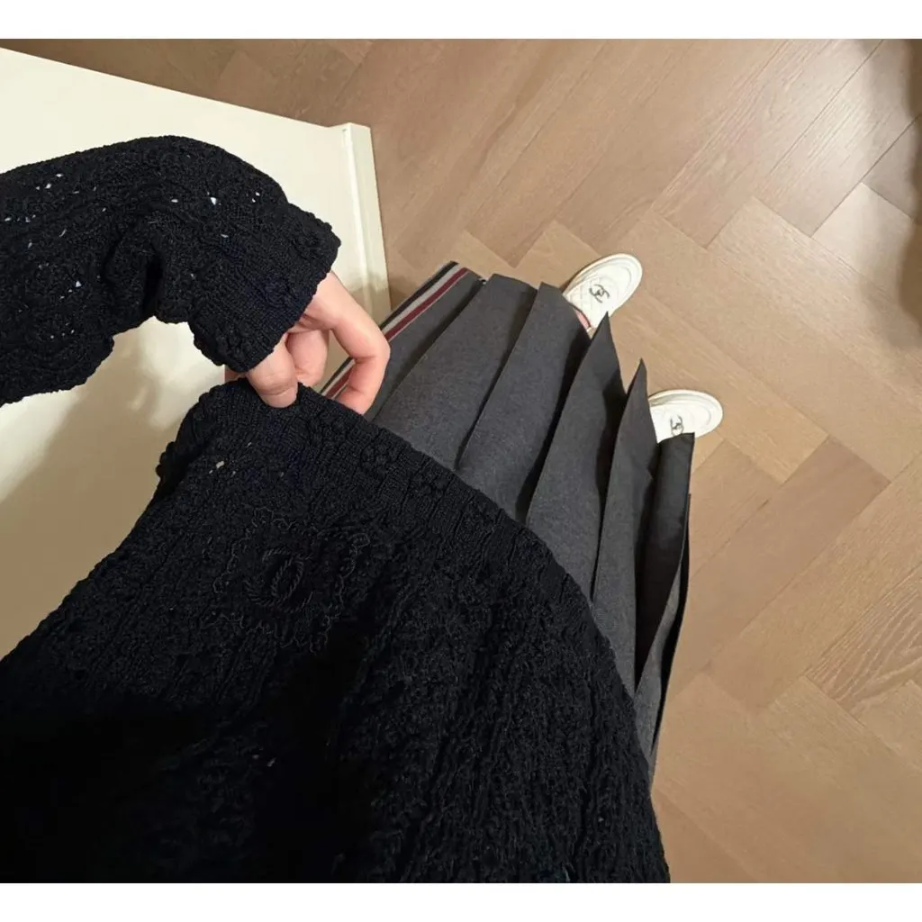 Chanel Black Cotton Knitwear Black Cotton Very good - Model View