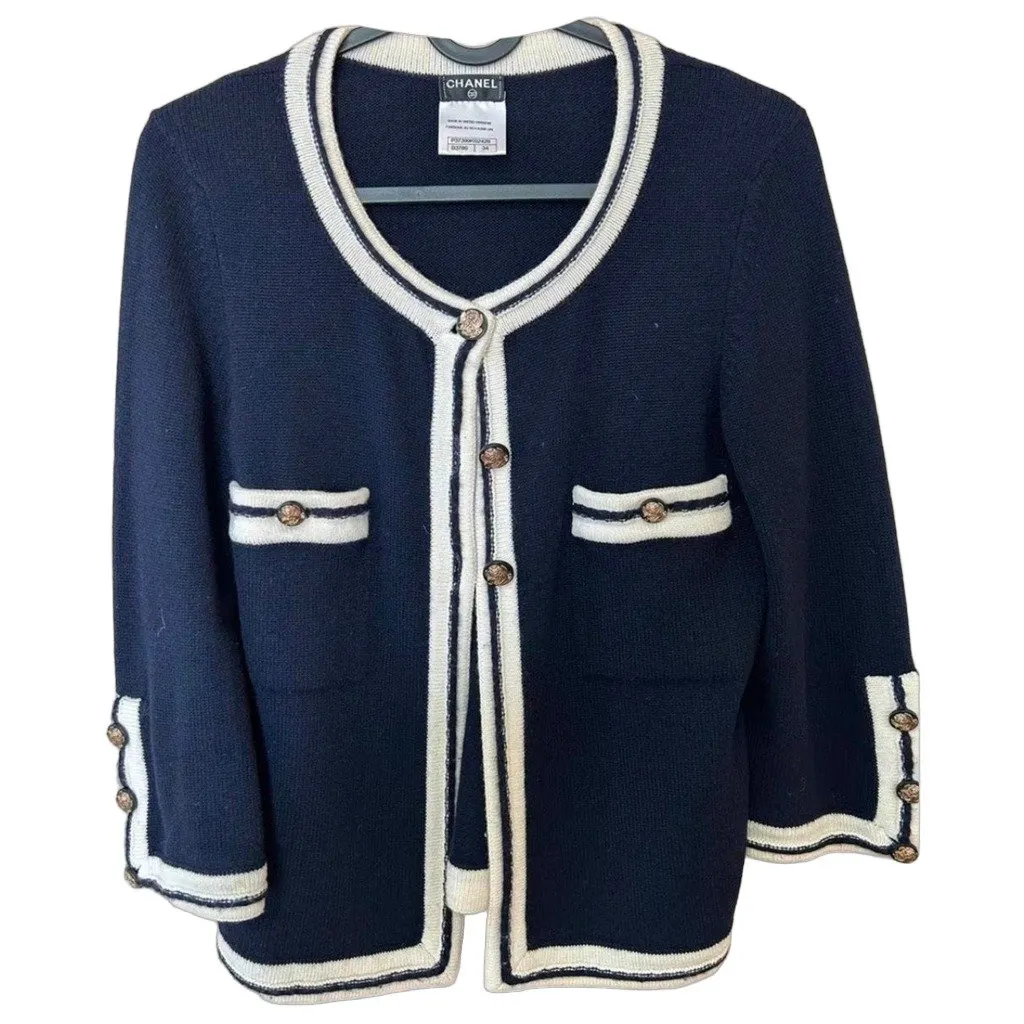 Chanel Cashmere Knitwear MultiColor Cashmere Very good - Front View