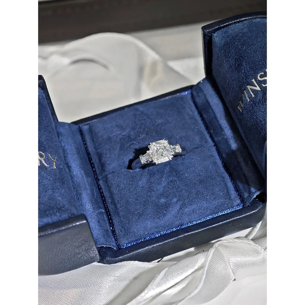 Harry Winston Ring MultiColor Very good - Box View