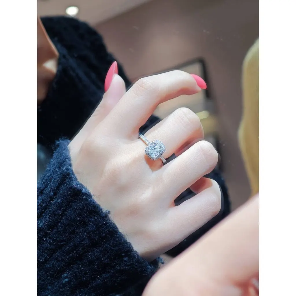 Harry Winston Ring MultiColor Very good - Model View