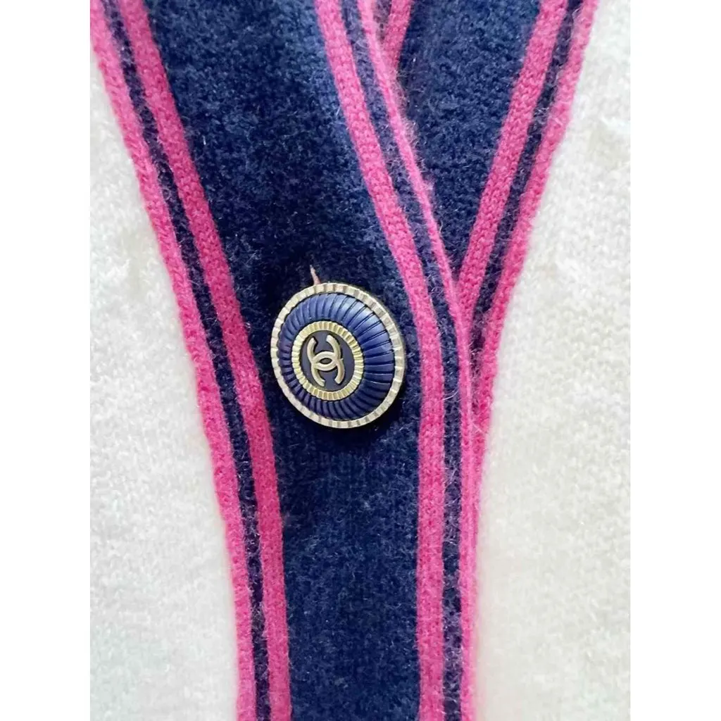 Chanel Cashmere Knitwear MultiColor Cashmere Very good - Inside View