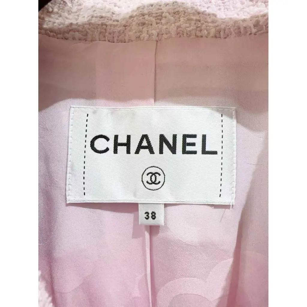 Chanel La Petite Veste Noire Pink Tweed Jacket Pink Tweed Very good - Inside View