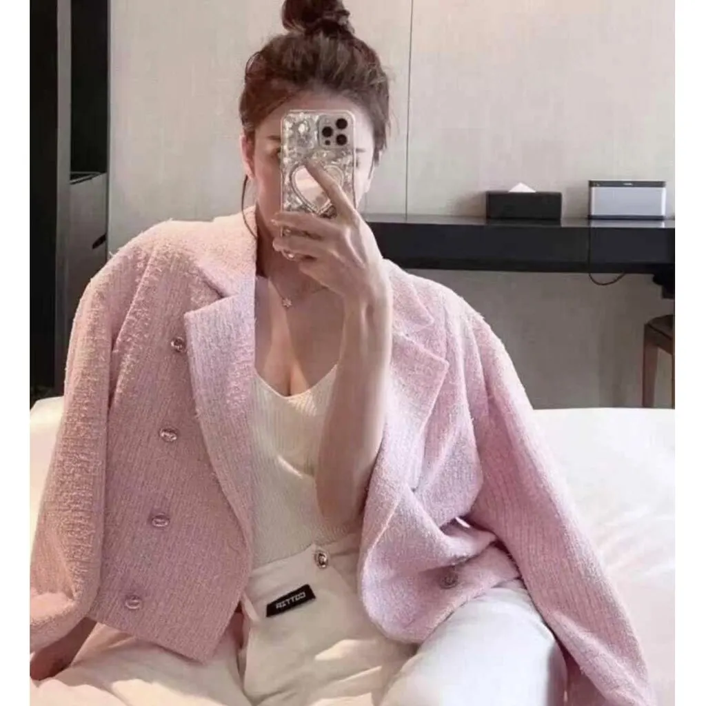 Chanel La Petite Veste Noire Pink Tweed Jacket Pink Tweed Very good - Model View