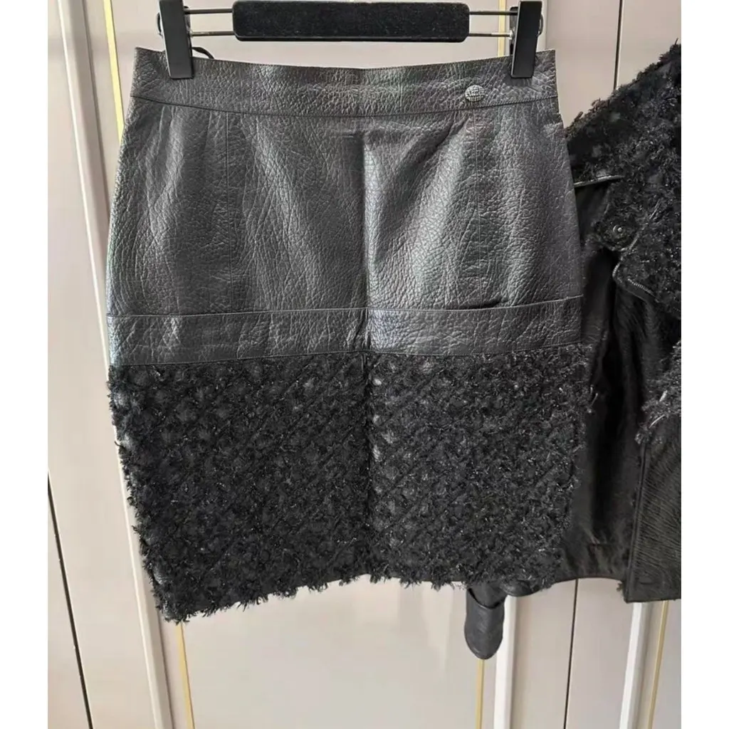 Chanel Black Leather Jacket Black Leather Very good - Model View