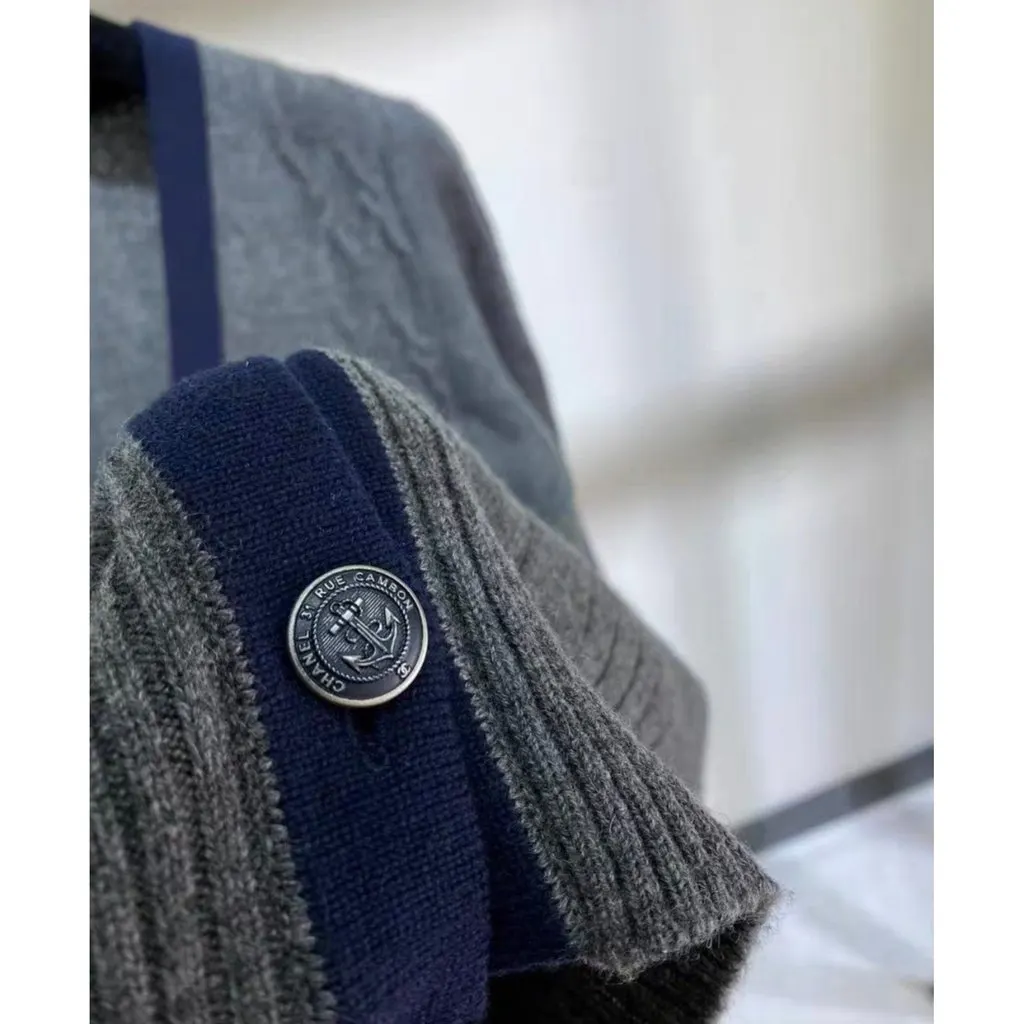 Chanel Grey Cashmere Knitwear Grey Cashmere Very good - Box View