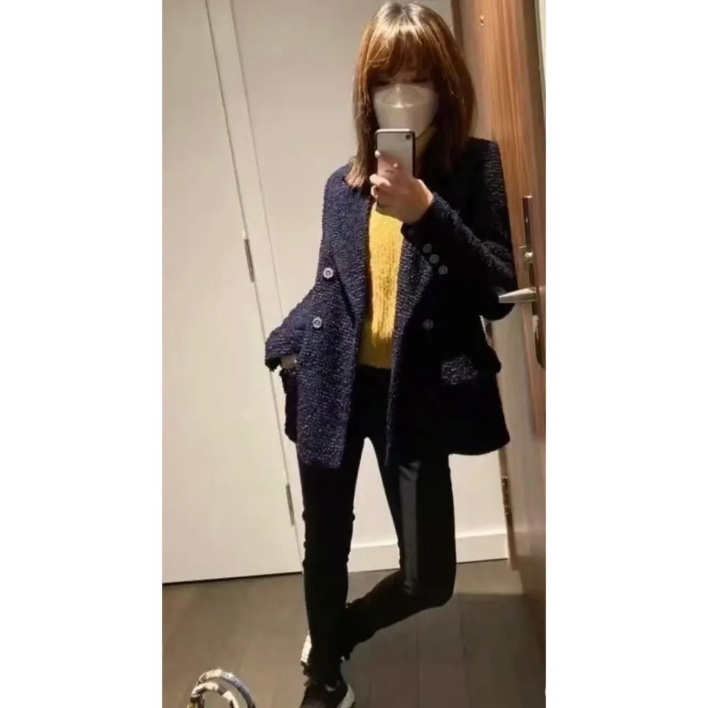 Chanel La Petite Veste Noire Wool Jacket MultiColor Wool Very good - Model View