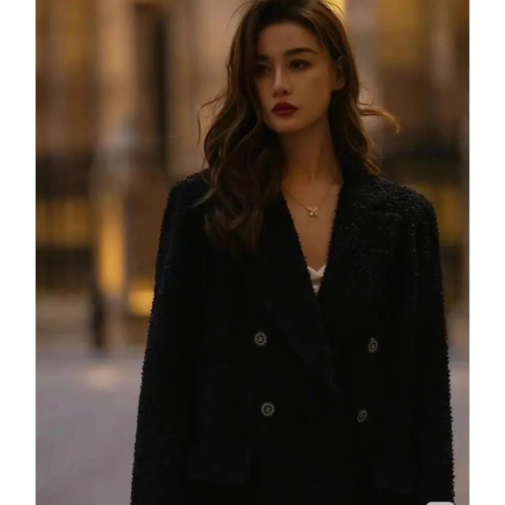 Chanel La Petite Veste Noire Wool Jacket MultiColor Wool Very good - Box View