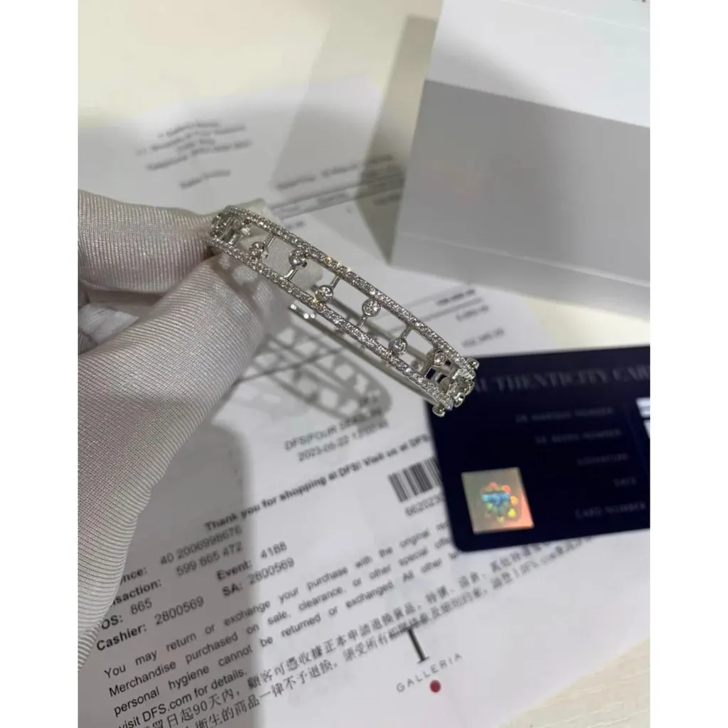 De Beers Bracelet MultiColor Very good - Model View
